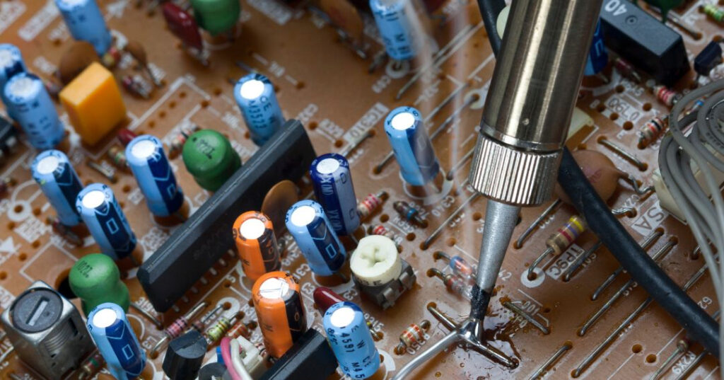 Conserto de Adega Climatizada em Maringá | Assistência Perto de Mim placa eletronica com falhas ou sem funcionamento